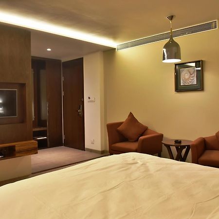 The Panchvati Hotel Rádzskot Kültér fotó