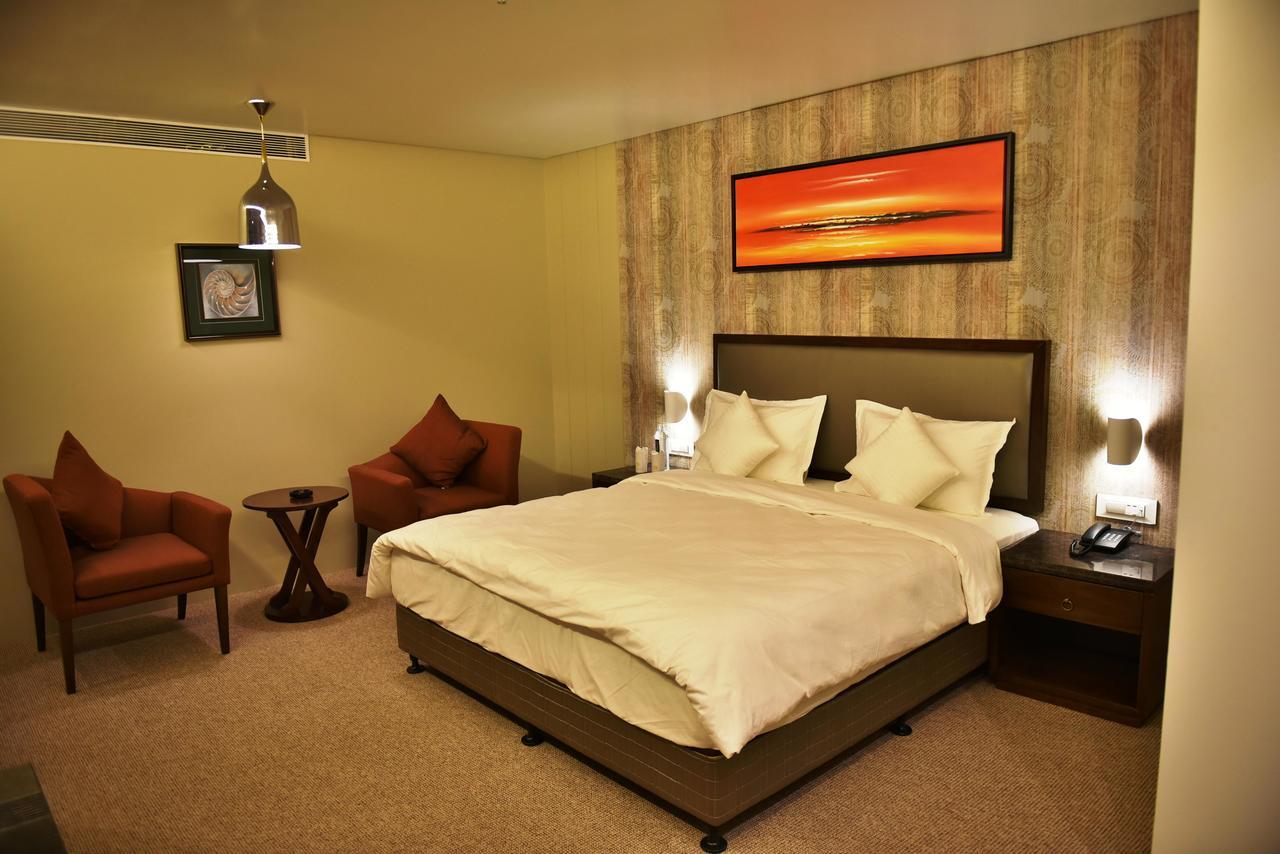 The Panchvati Hotel Rádzskot Kültér fotó