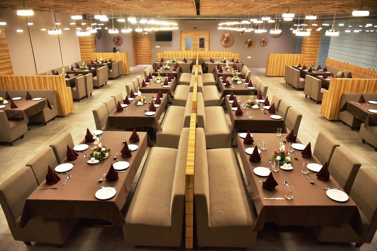 The Panchvati Hotel Rádzskot Kültér fotó