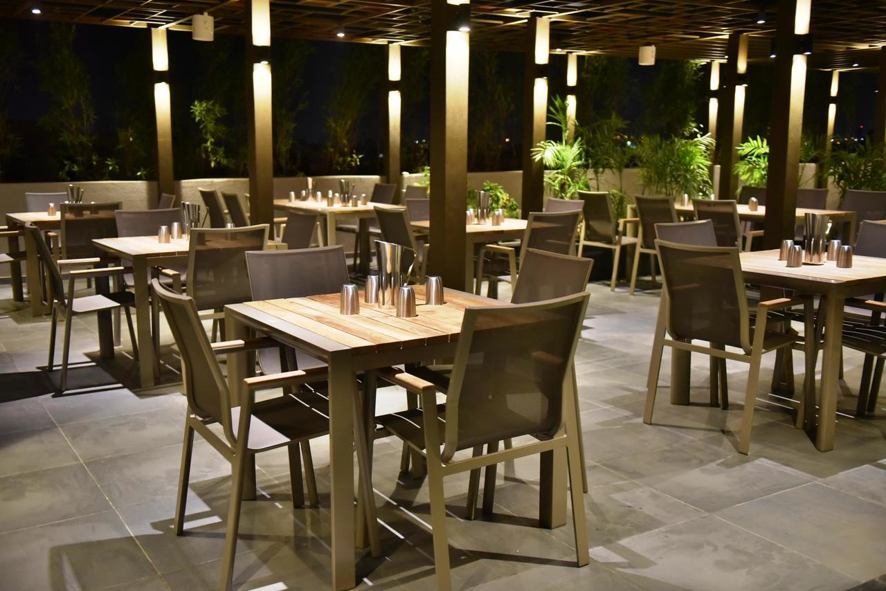 The Panchvati Hotel Rádzskot Kültér fotó