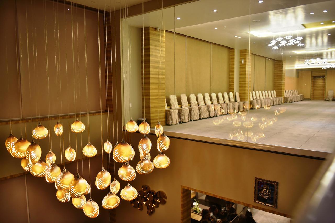 The Panchvati Hotel Rádzskot Kültér fotó